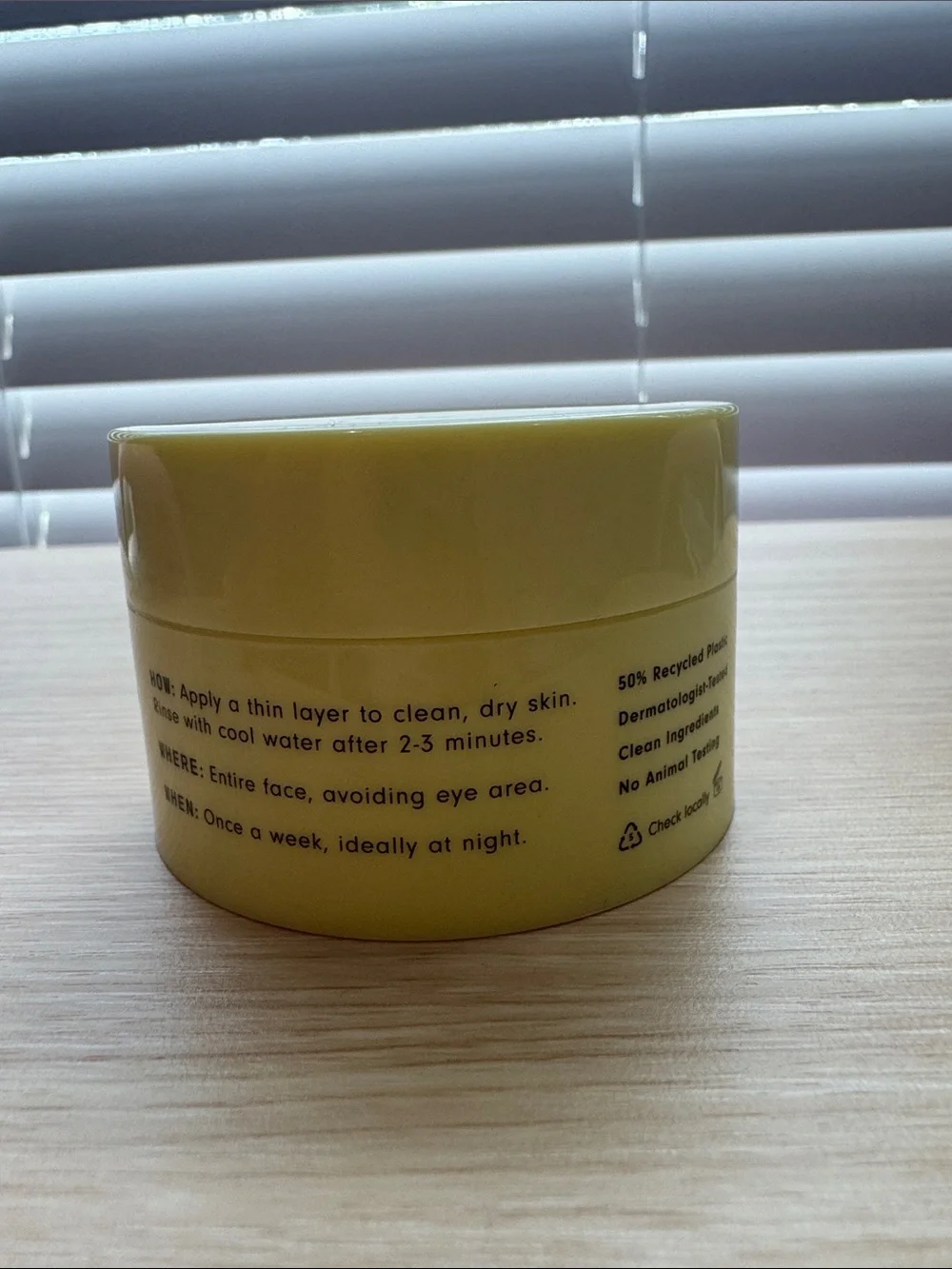 Versed Instant Resurfacer Exfoliating Face Mask — Yellow